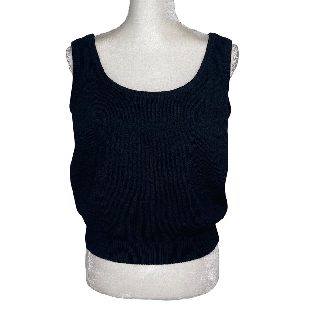 St. John Basics black knit sleeveless sweater tank size large